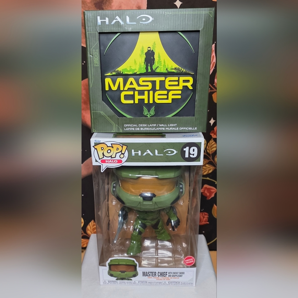 Funko Pop! Halo Master Chief Figure And Light
